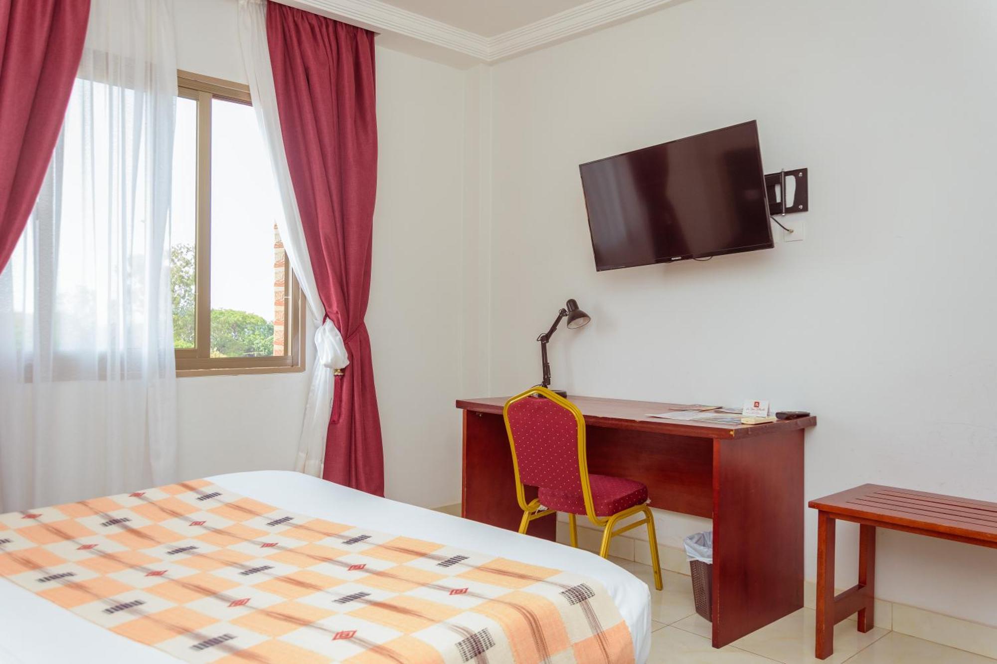 Hotel La Rose Blanche Korhogo Zewnętrze zdjęcie