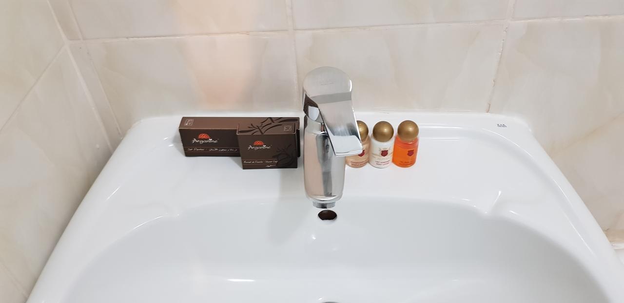 Hotel La Rose Blanche Korhogo Zewnętrze zdjęcie