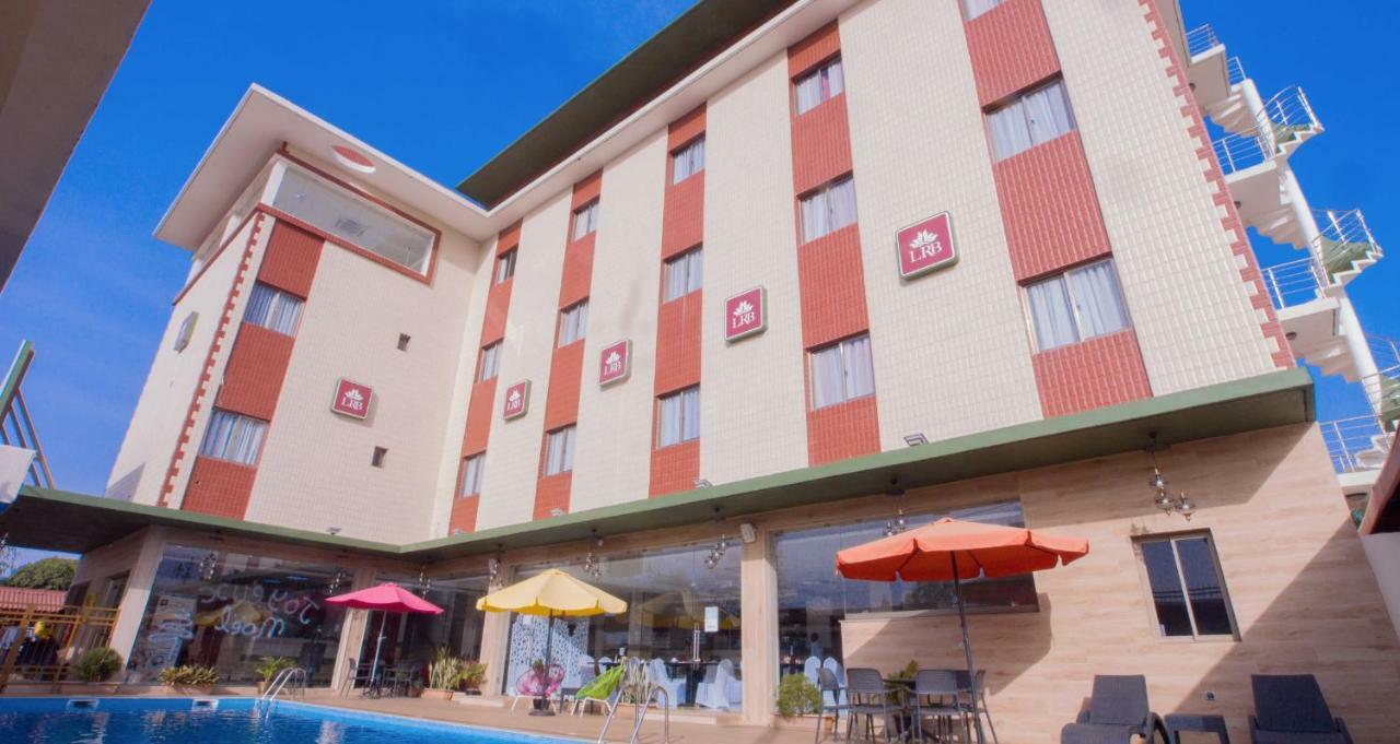 Hotel La Rose Blanche Korhogo Zewnętrze zdjęcie